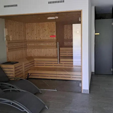 Astoria Apartment *